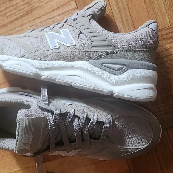 New Balance Gray Sneakers - Picture 1 of 1